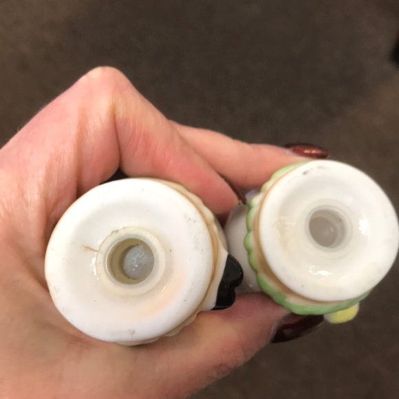 Vintage Lefton Anthropomorphic Mr&Mrs Humpty Dumpty Salt & Pepper - Picture 3 of 4